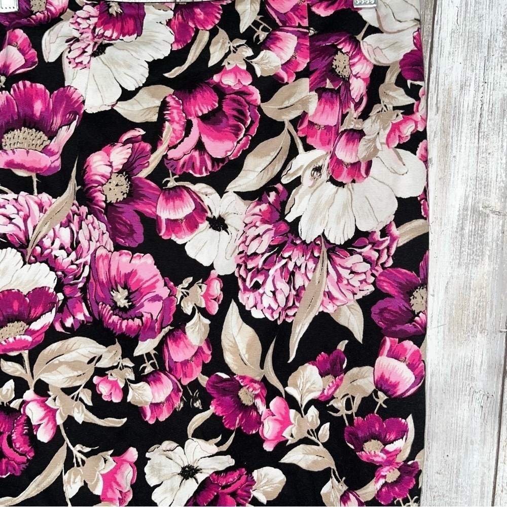 White House Black Market Black & Pink Floral Pencil Skirt - Picture 3 of 6